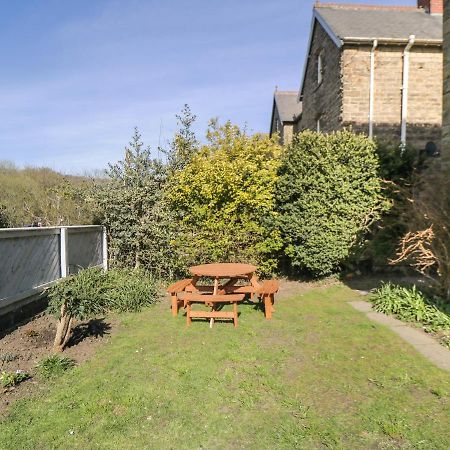 Hazeldene Villa Whitby Exterior photo
